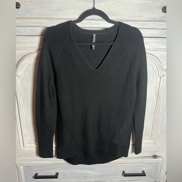 Athleta Black‎ Chunky Knit Oversized Hanover V-Neck Sweater Cozy Merino Wool - Picture 5 of 9